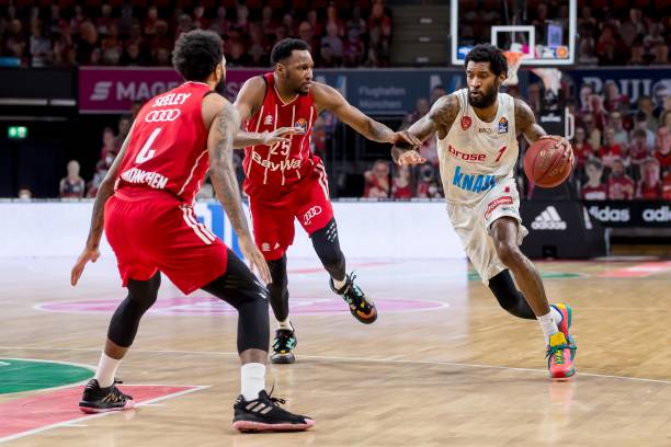 还斩获两次 还斩获两次