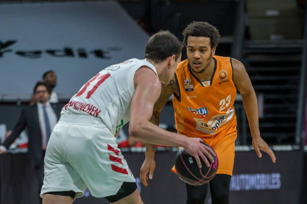 奇控卫的辉 奇控卫的辉