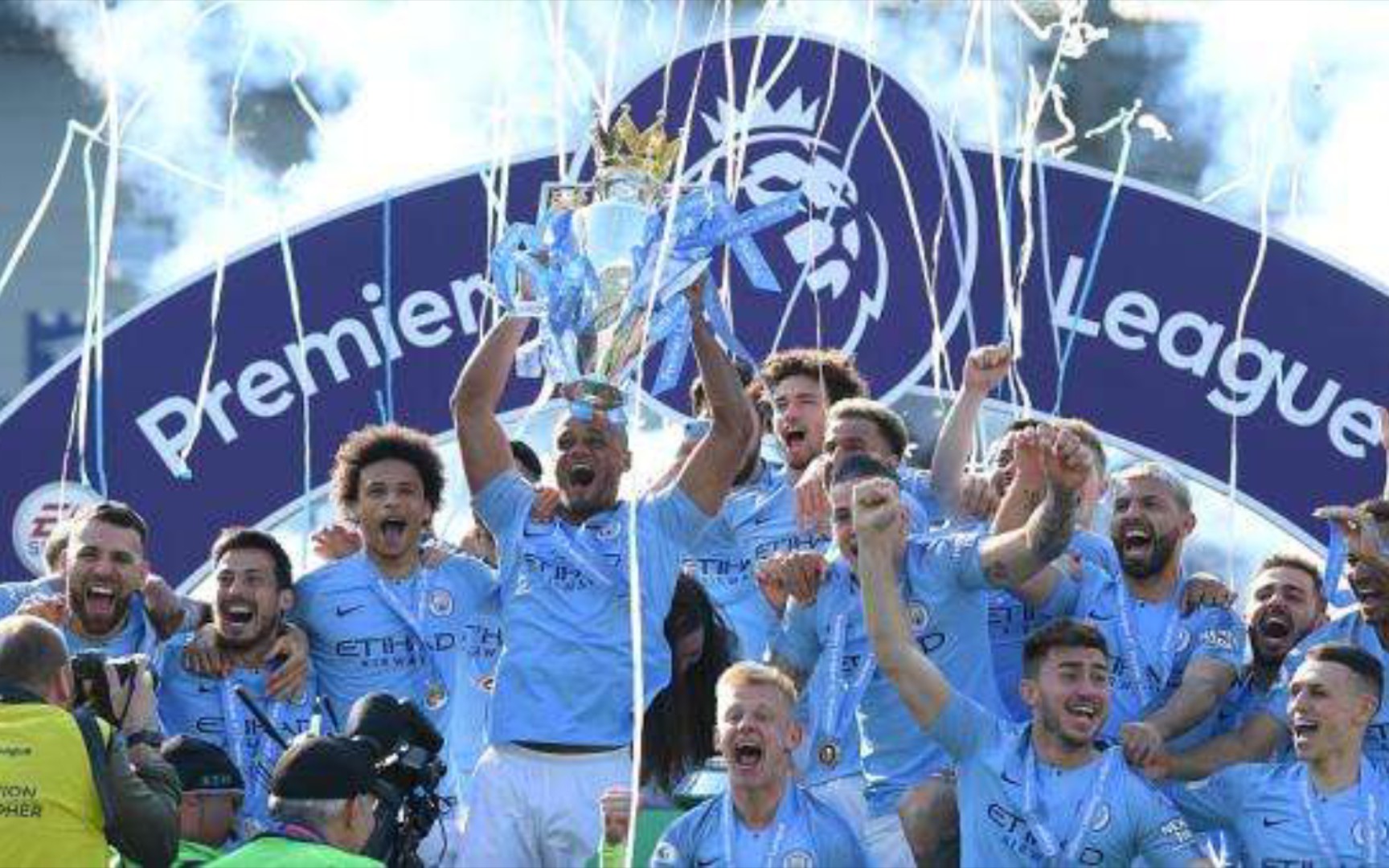 些坚信自己 些坚信自己